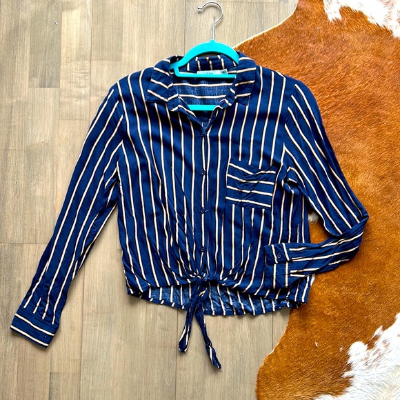 Navy and copper stripped button up shirt with tie - Picture 1 of 2